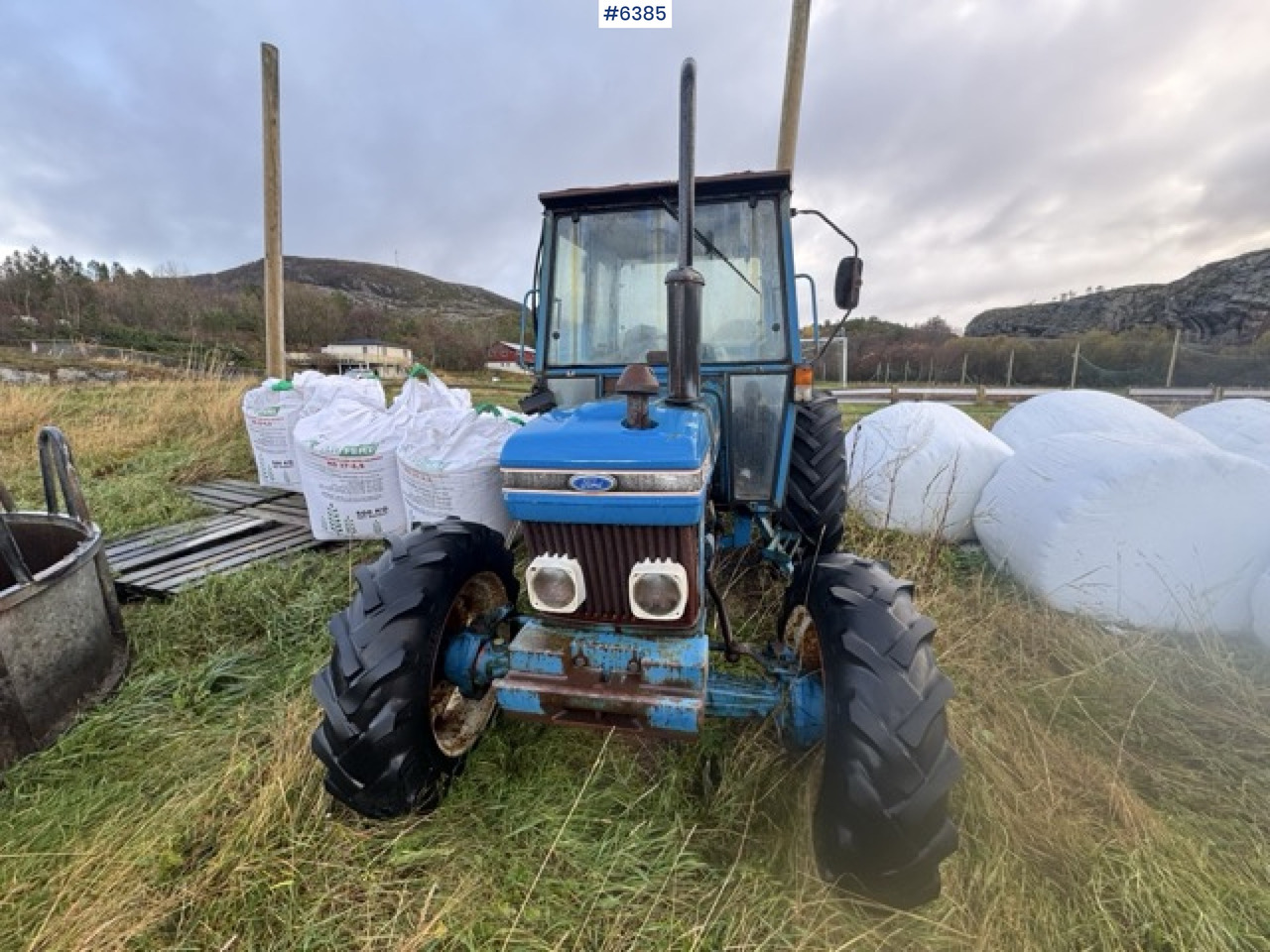 Ford 4610 4x4 tractor. 3,561 hours! - Трактор: фото 3 Ford 4610 4x4 tractor. 3,561 hours! - Трактор: фото 3