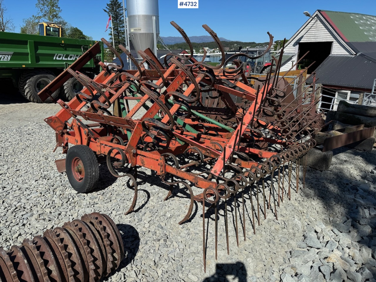 Kverneland 3,5 m harv - Техніка для обробки ґрунту: фото 1 Kverneland 3,5 m harv - Техніка для обробки ґрунту: фото 1