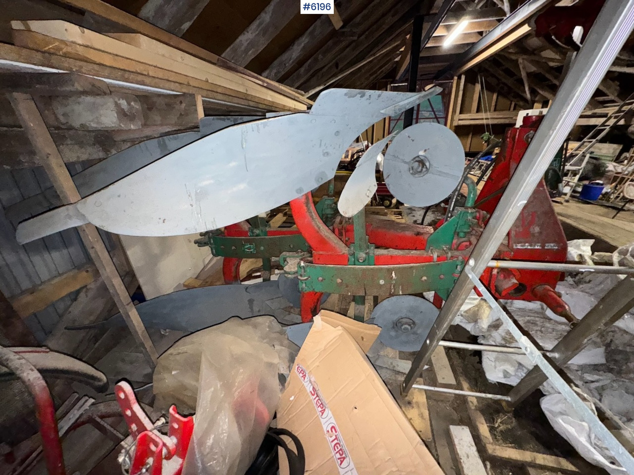 Техніка для обробки ґрунту Kverneland Mod. E 3 2-furrow reversible plough.: фото 6 Техніка для обробки ґрунту Kverneland Mod. E 3 2-furrow reversible plough.: фото 6