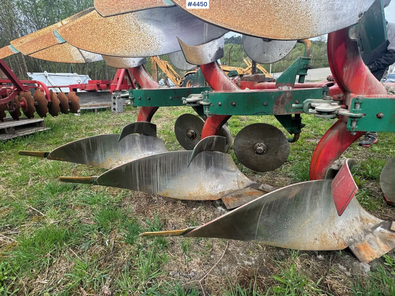 Kverneland Model E Plow - Техніка для обробки ґрунту: фото 2 Kverneland Model E Plow - Техніка для обробки ґрунту: фото 2