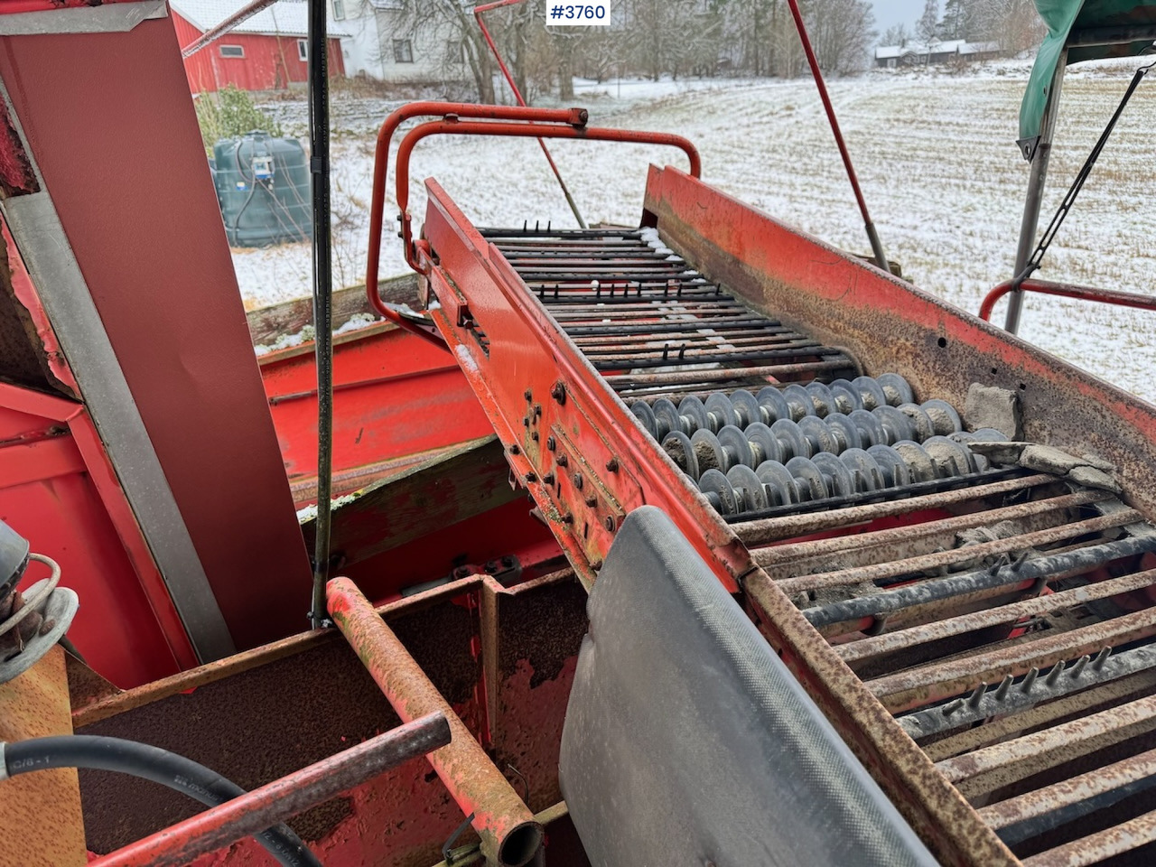 Картоплезбиральний комбайн Kverneland N2100 Potetopptaker with Kverneland desmantling machine.: фото 25