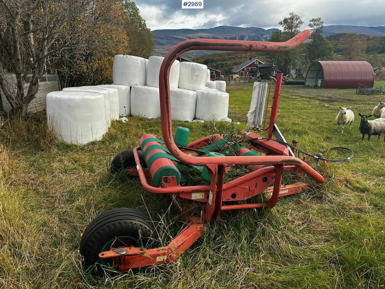 Kverneland UN 7335 round bale packs - Техніка для сінозаготівлі: фото 4 Kverneland UN 7335 round bale packs - Техніка для сінозаготівлі: фото 4