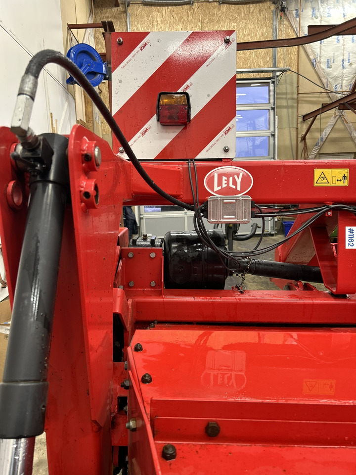 Lely 320 PC Mower - Техніка для сінозаготівлі: фото 4 Lely 320 PC Mower - Техніка для сінозаготівлі: фото 4