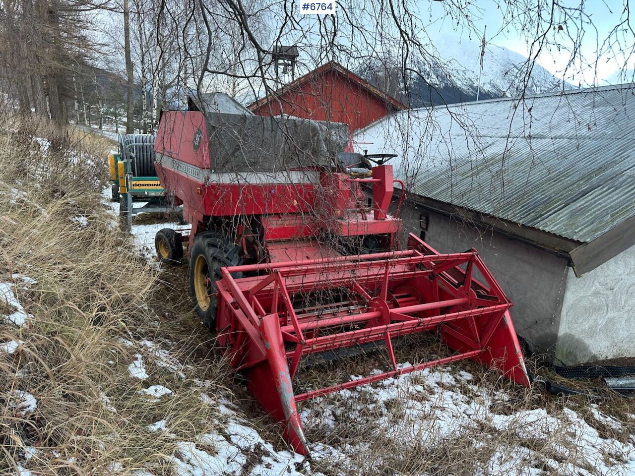 Massey-Ferguson 186-6 Combine harvester. - Зернозбиральний комбайн: фото 2 Massey-Ferguson 186-6 Combine harvester. - Зернозбиральний комбайн: фото 2