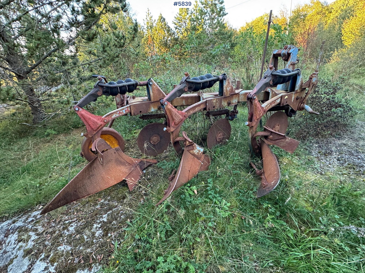 Øverum 3-furrow plow - Техніка для обробки ґрунту: фото 4 Øverum 3-furrow plow - Техніка для обробки ґрунту: фото 4