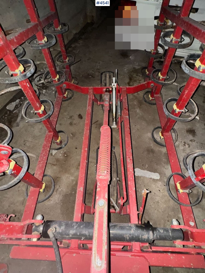 Техніка для обробки ґрунту Väderstad Harrow: фото 8 Техніка для обробки ґрунту Väderstad Harrow: фото 8