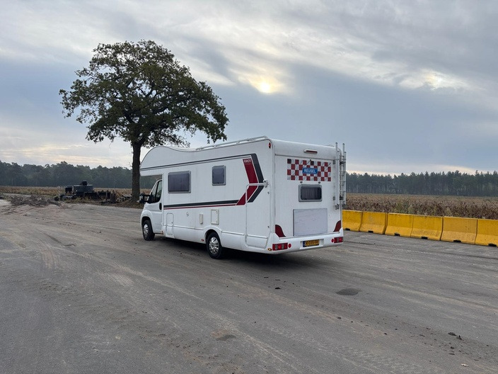 Rimor seal 9 - Альковний автобудинок: фото 4 Rimor seal 9 - Альковний автобудинок: фото 4