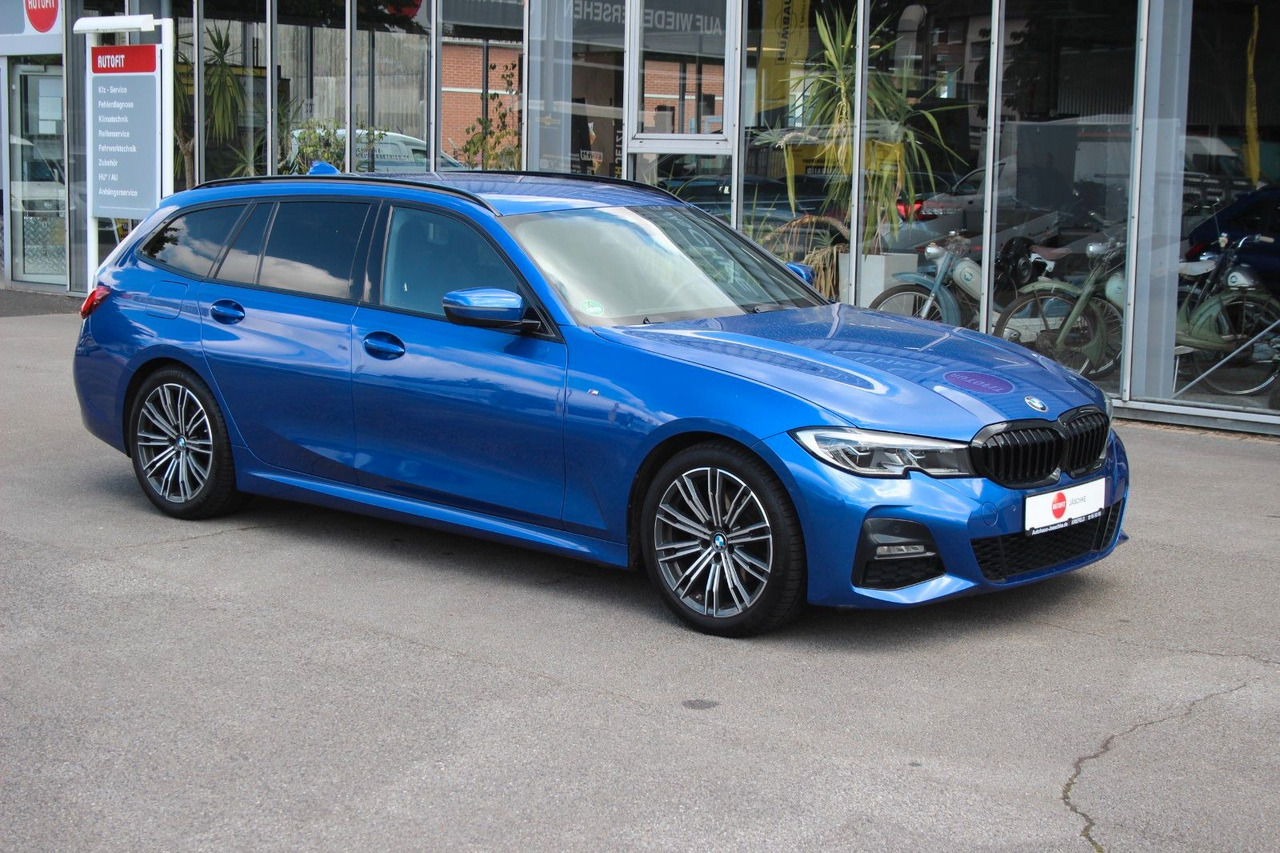 BMW 320 Touring d M Sport Laser Alcantara Harman Kar - Легковий автомобіль: фото 1 BMW 320 Touring d M Sport Laser Alcantara Harman Kar - Легковий автомобіль: фото 1