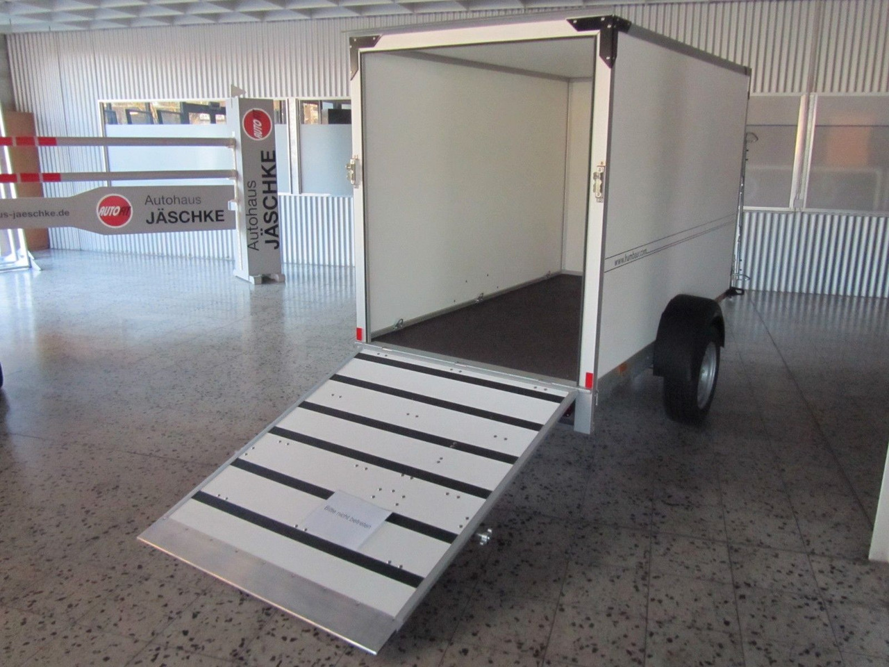 Humbaur HK 132513-15P Überfahrwand Kofferanhänger Flex - Закритий кузов причіп: фото 1 Humbaur HK 132513-15P Überfahrwand Kofferanhänger Flex - Закритий кузов причіп: фото 1