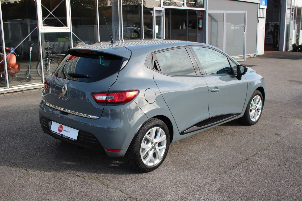 Renault Clio IV Limited 13tKM aus Rentnerbesitz Navi - Седан: фото 3 Renault Clio IV Limited 13tKM aus Rentnerbesitz Navi - Седан: фото 3