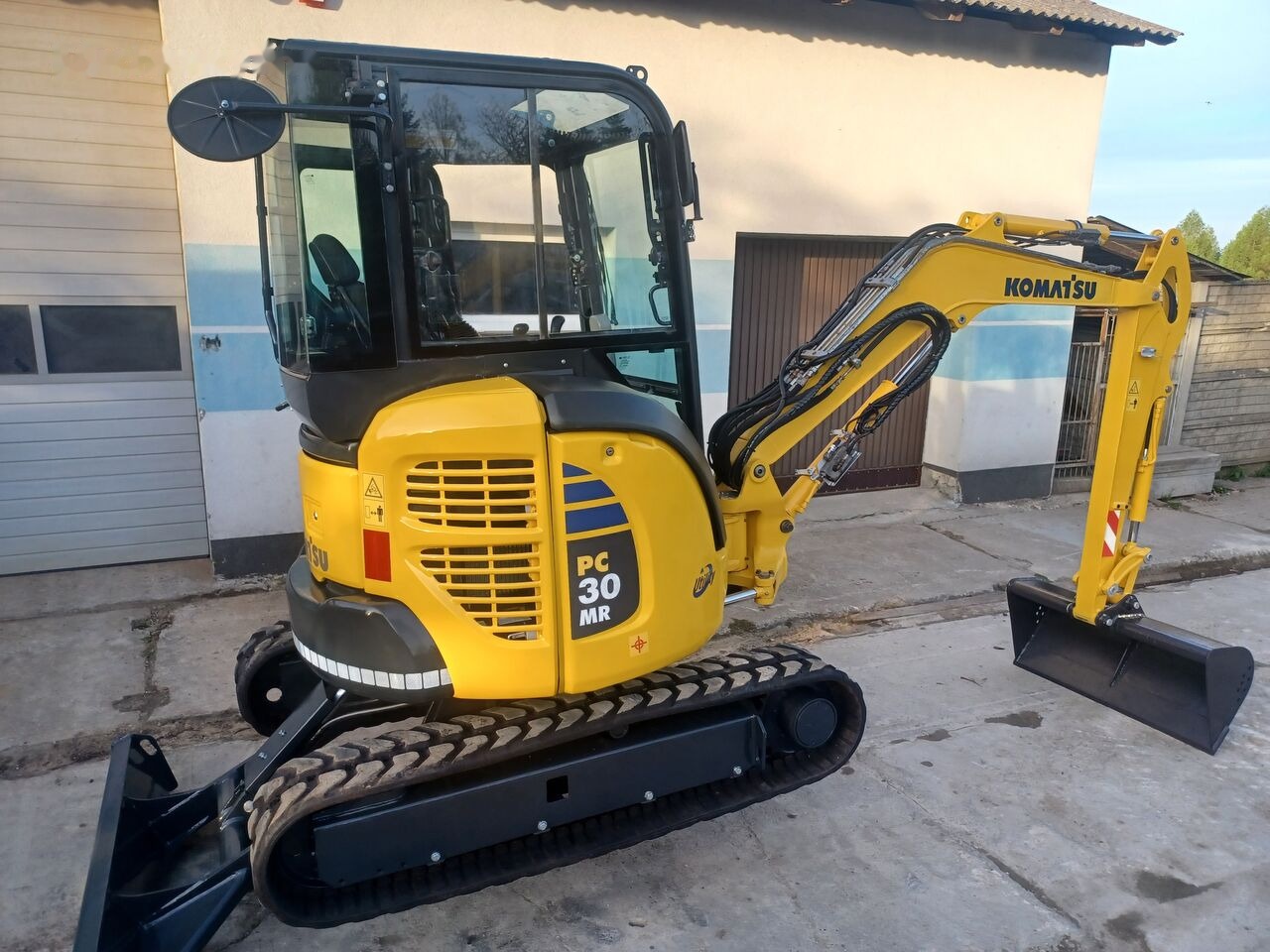 Komatsu PC30MR-3 - Міні-екскаватор: фото 1 Komatsu PC30MR-3 - Міні-екскаватор: фото 1