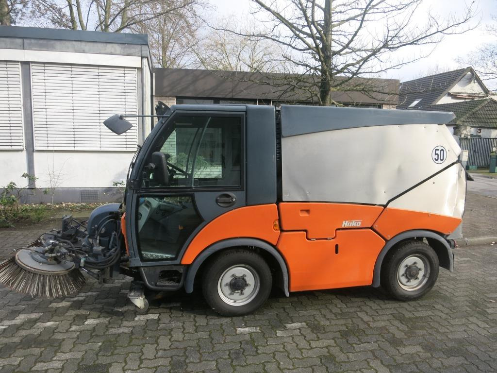 HAKO Citymaster 2000 - Підмітально-прибиральна машина: фото 1 HAKO Citymaster 2000 - Підмітально-прибиральна машина: фото 1
