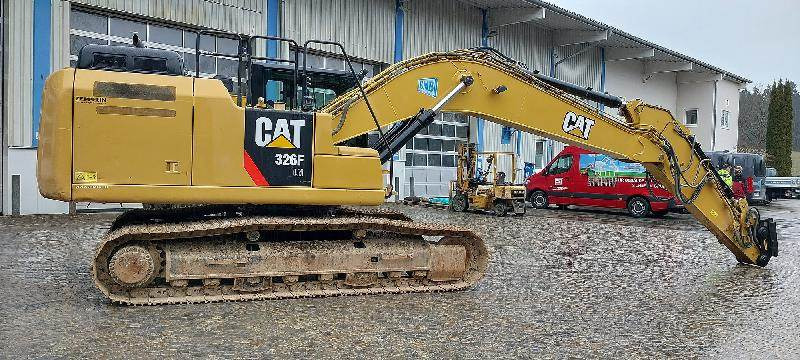 CAT 326F - Гусеничний екскаватор: фото 3 CAT 326F - Гусеничний екскаватор: фото 3
