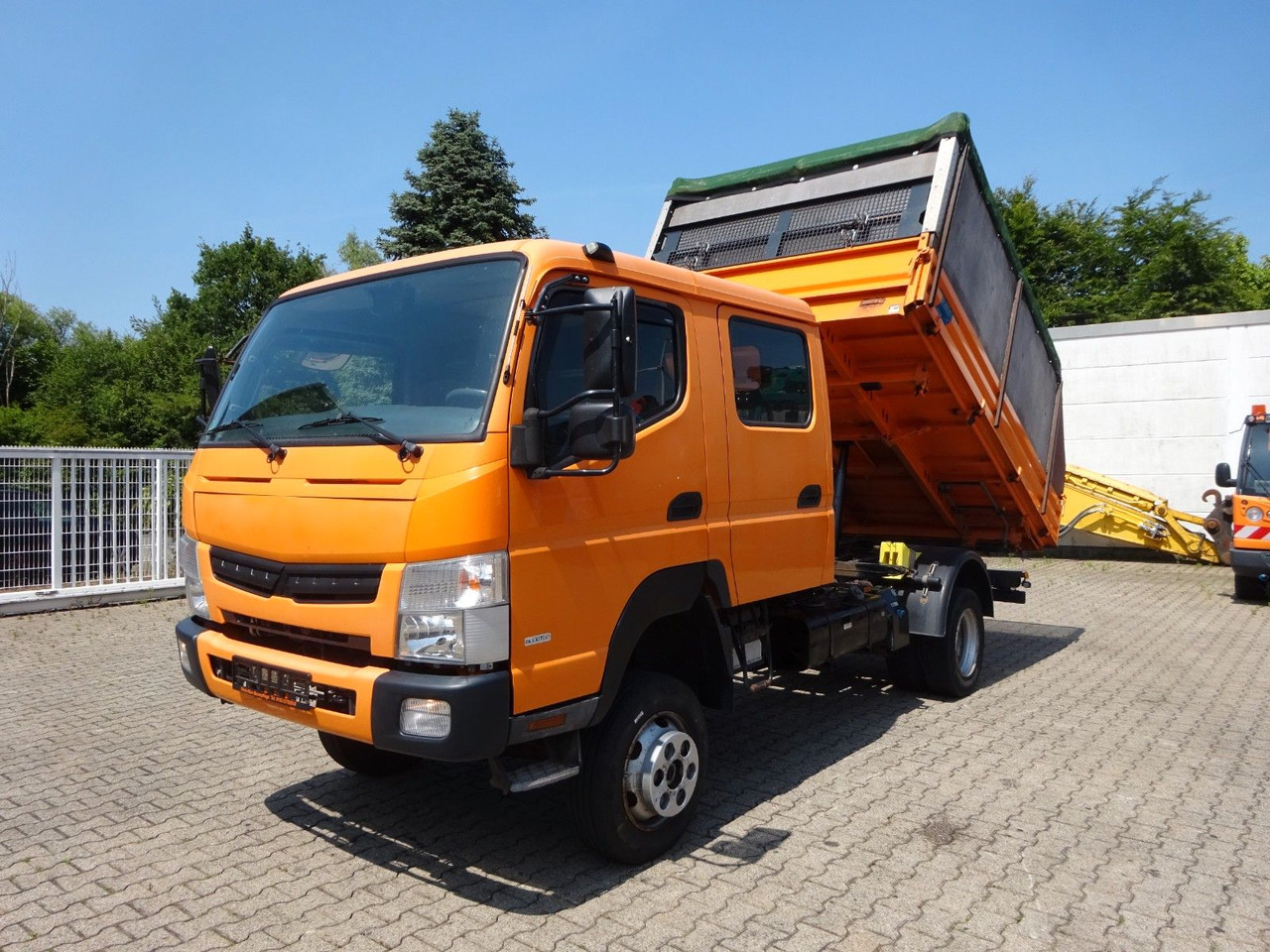 FUSO Canter Doppelkabine MEILLER 3Skipper 4x4 - Малотоннажний самоскид: фото 1 FUSO Canter Doppelkabine MEILLER 3Skipper 4x4 - Малотоннажний самоскид: фото 1