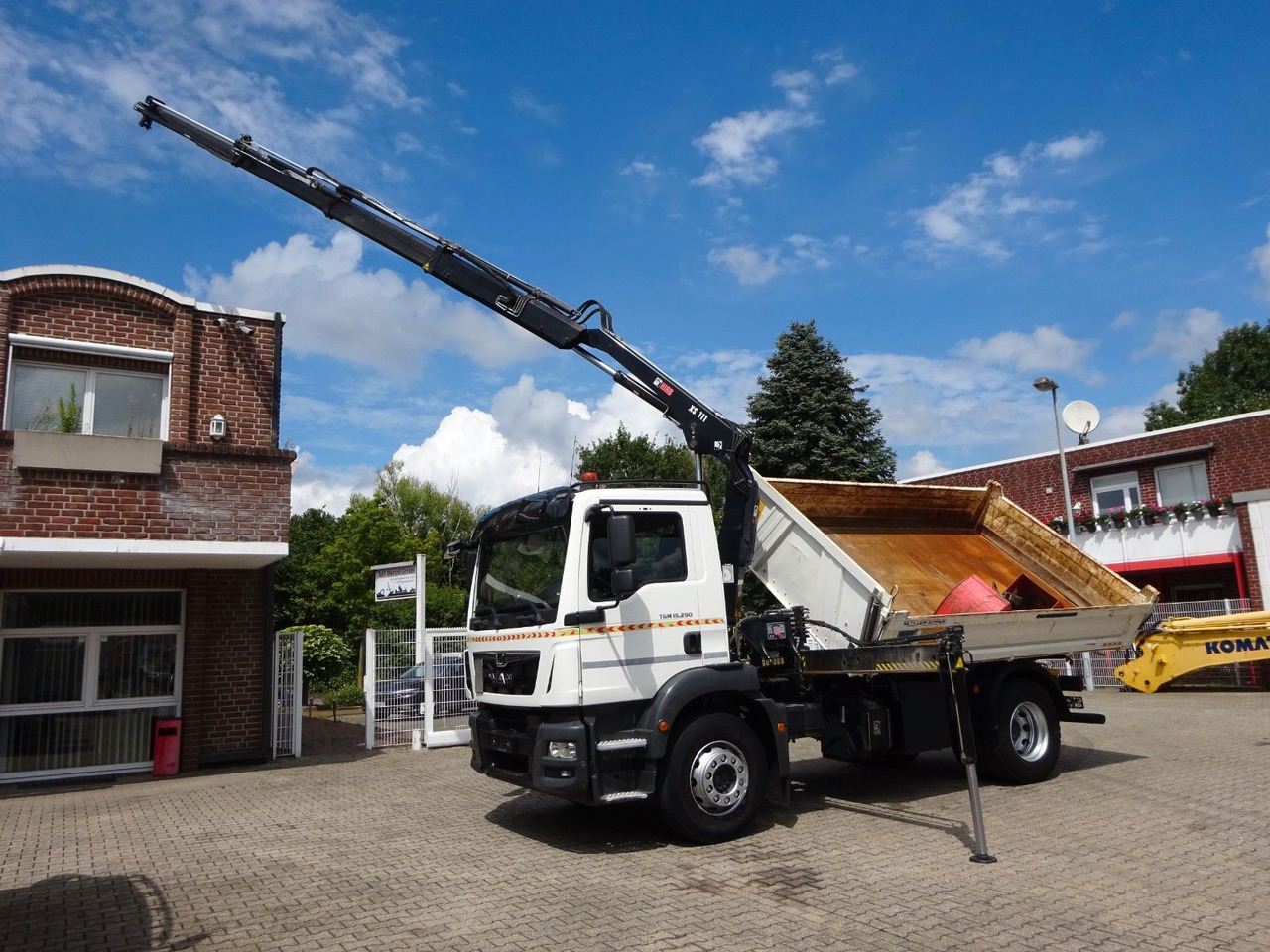 MAN 15.290 TGM 3Skipper + HIAB 111-B3 HIDUO Kran 4x2 - Самоскид вантажівка, Вантажівка з маніпулятором: фото 2 MAN 15.290 TGM 3Skipper + HIAB 111-B3 HIDUO Kran 4x2 - Самоскид вантажівка, Вантажівка з маніпулятором: фото 2
