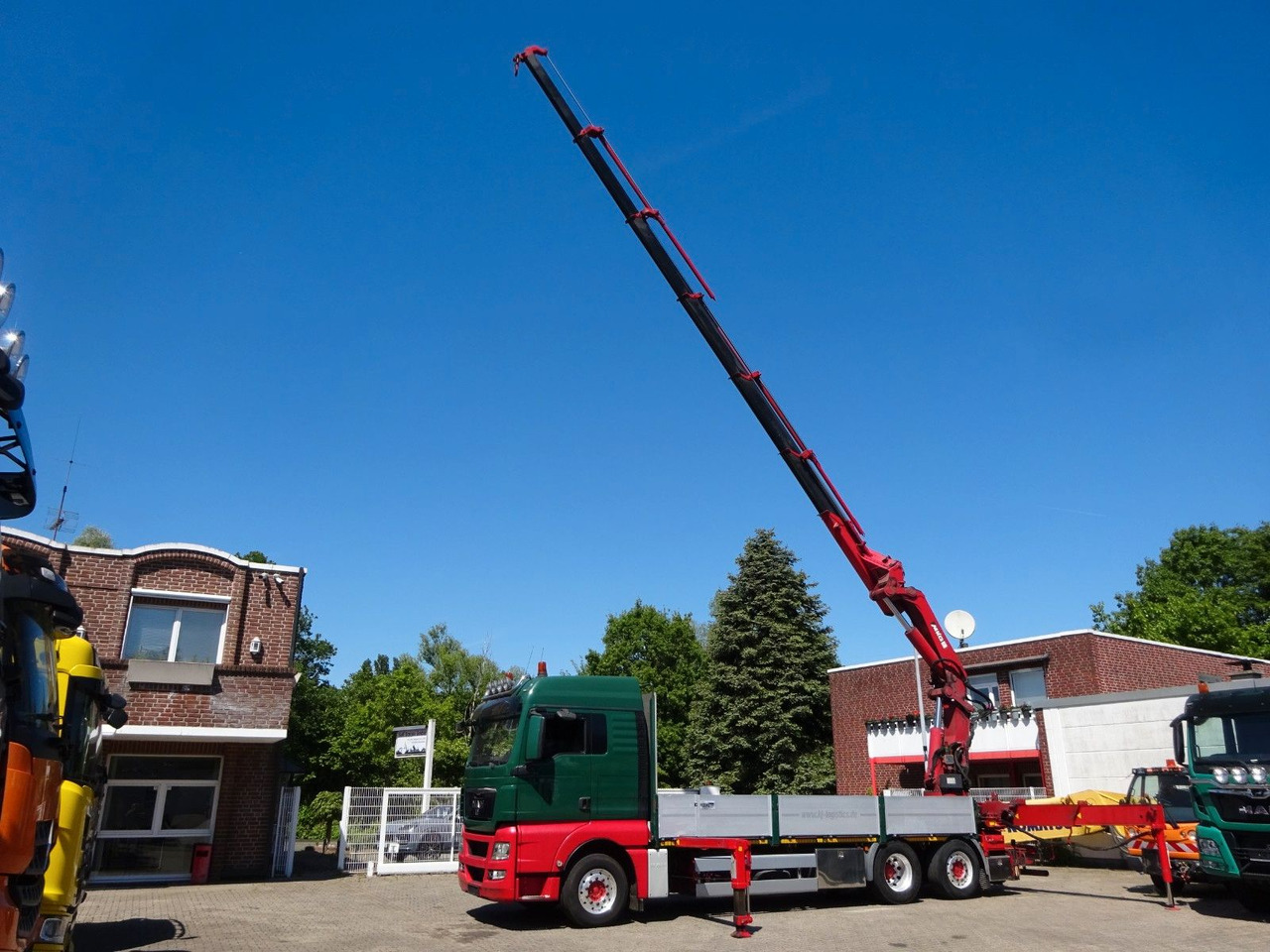 MAN 26.480 TGX + MKG HLK531 Kran +Lift-Lenkachse - Бортова вантажівка/ Платформа, Вантажівка з маніпулятором: фото 3 MAN 26.480 TGX + MKG HLK531 Kran +Lift-Lenkachse - Бортова вантажівка/ Платформа, Вантажівка з маніпулятором: фото 3