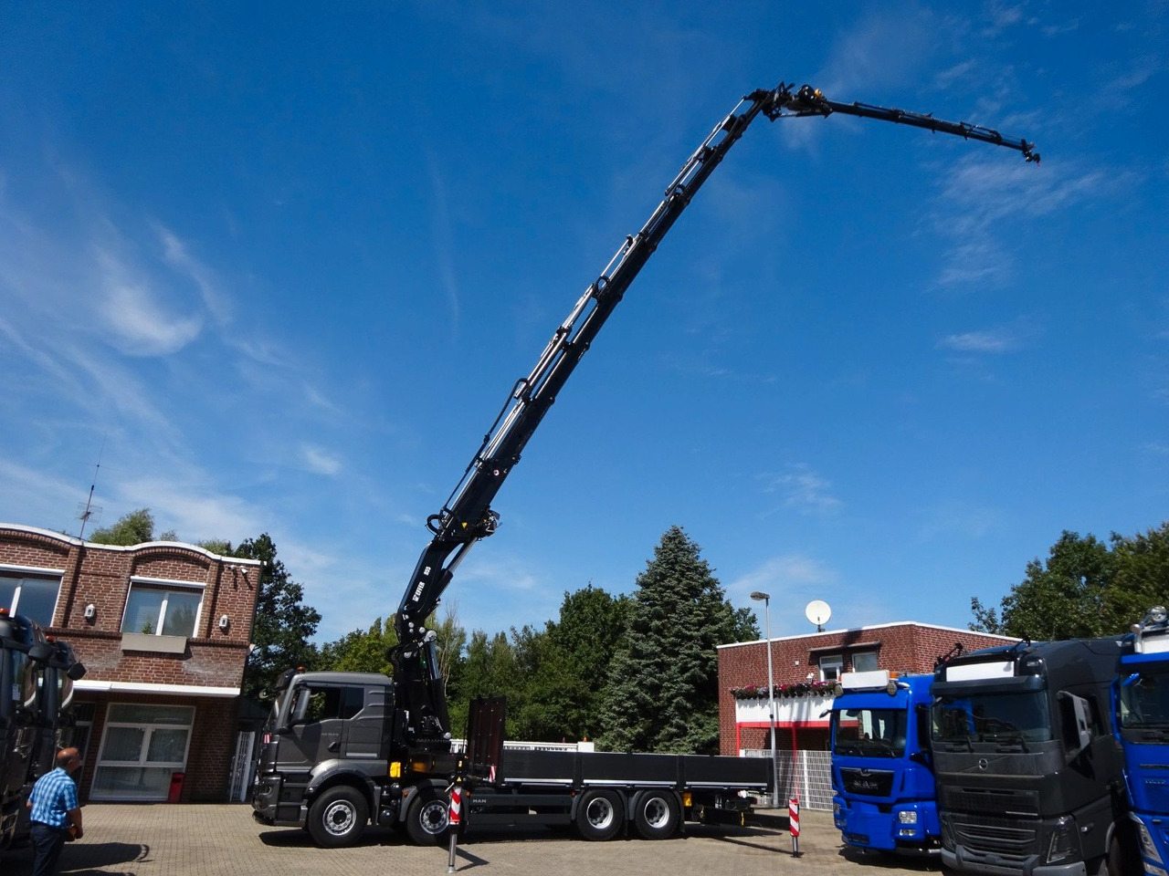 MAN 35.510 P+ 955 Effer jib Seilwind(100t Meterkran MAN 35.510 P+ 955 Effer jib Seilwind New Truck - Вантажівка з маніпулятором, Бортова вантажівка/ Платформа: фото 3 MAN 35.510 P+ 955 Effer jib Seilwind(100t Meterkran MAN 35.510 P+ 955 Effer jib Seilwind New Truck - Вантажівка з маніпулятором, Бортова вантажівка/ Платформа: фото 3