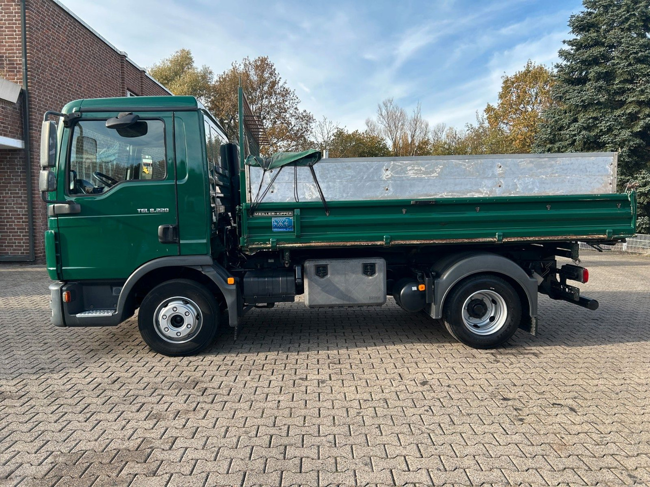 MAN 8.220 TGL MEILLER 3Skipper mit hohen Wänden - Самоскид вантажівка: фото 4 MAN 8.220 TGL MEILLER 3Skipper mit hohen Wänden - Самоскид вантажівка: фото 4