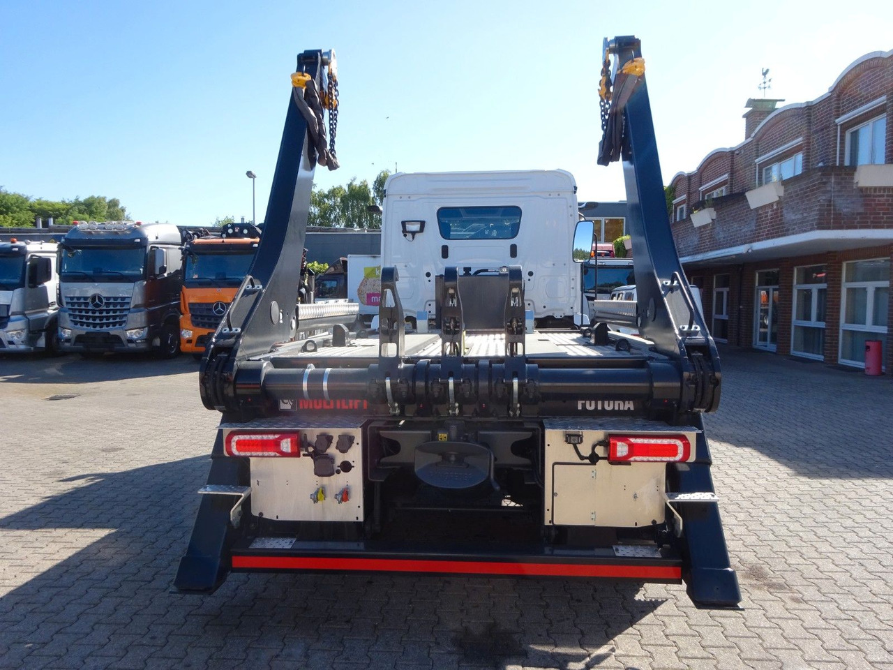 Mercedes-Benz 1840 Actros Absetzkipper NEUFAHRZEUG mit 1645 km - Самоскид вантажівка: фото 5 Mercedes-Benz 1840 Actros Absetzkipper NEUFAHRZEUG mit 1645 km - Самоскид вантажівка: фото 5
