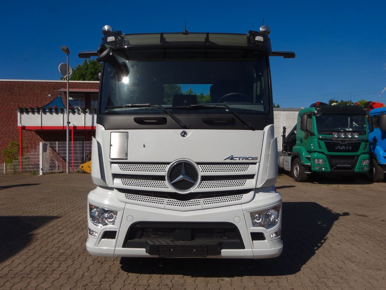 Mercedes-Benz 1840 Actros Absetzkipper NEUFAHRZEUG mit 1645 km - Самоскид вантажівка: фото 5 Mercedes-Benz 1840 Actros Absetzkipper NEUFAHRZEUG mit 1645 km - Самоскид вантажівка: фото 5