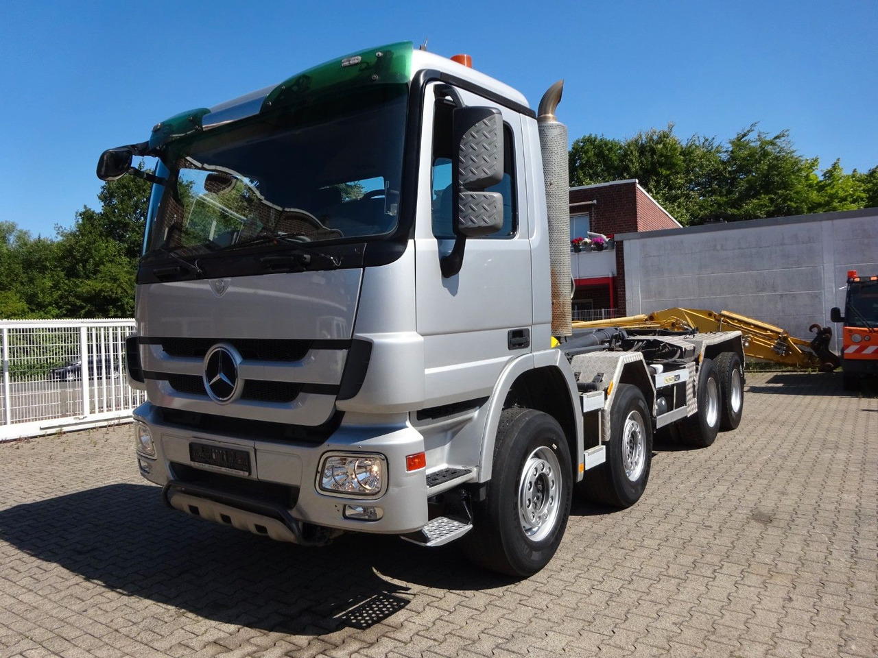 Mercedes-Benz 3244 Actros PALFINGER Abroller 8x4 - Гаковий мультиліфт вантажівка: фото 1 Mercedes-Benz 3244 Actros PALFINGER Abroller 8x4 - Гаковий мультиліфт вантажівка: фото 1