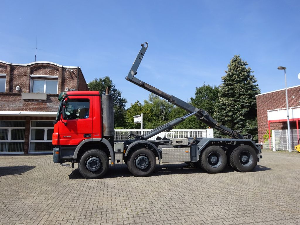 Mercedes-Benz 3246 Actros Abroller K45 8x4 Knickhacken - Гаковий мультиліфт вантажівка: фото 1 Mercedes-Benz 3246 Actros Abroller K45 8x4 Knickhacken - Гаковий мультиліфт вантажівка: фото 1