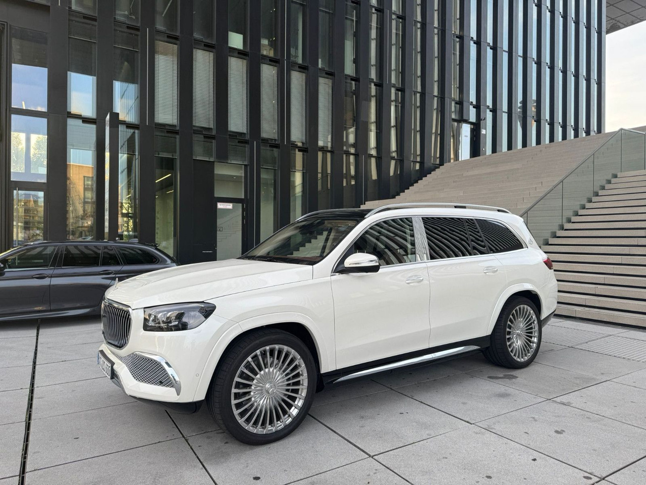 Mercedes-Benz GLS 600 Maybach 4Matic | 23 ZOLL | BURMESTER Mercedes-Benz GLS 600 Maybach 4Matic | 23 ZOLL | BURMESTER - Позашляховик: фото 1 Mercedes-Benz GLS 600 Maybach 4Matic | 23 ZOLL | BURMESTER Mercedes-Benz GLS 600 Maybach 4Matic | 23 ZOLL | BURMESTER - Позашляховик: фото 1