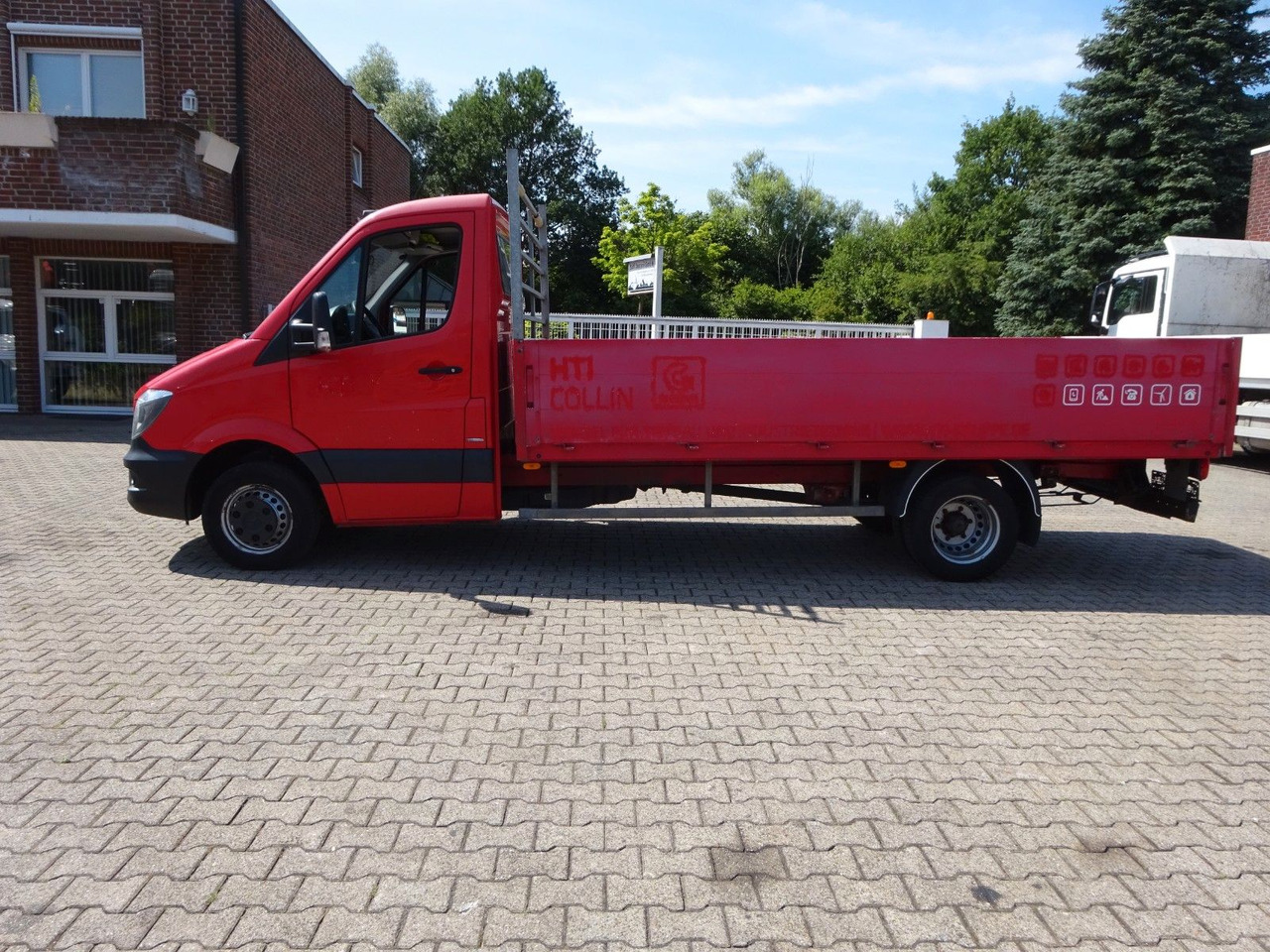 Mercedes-Benz Sprinter Pritsche 519CDI Bluetec 4x2 - Легка бортова вантажівка: фото 3 Mercedes-Benz Sprinter Pritsche 519CDI Bluetec 4x2 - Легка бортова вантажівка: фото 3