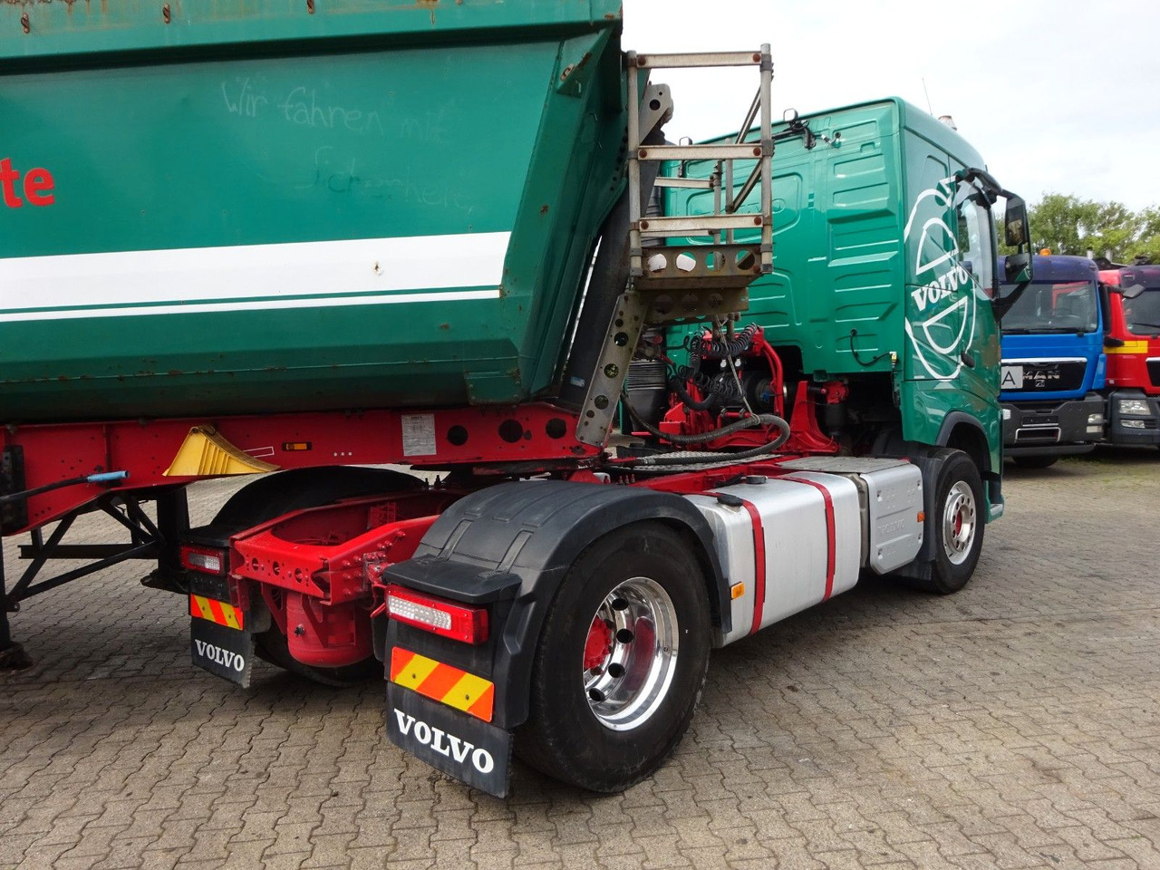 Volvo FH 550 SZM mit Hydraulik Pumpe - Тягач: фото 4 Volvo FH 550 SZM mit Hydraulik Pumpe - Тягач: фото 4