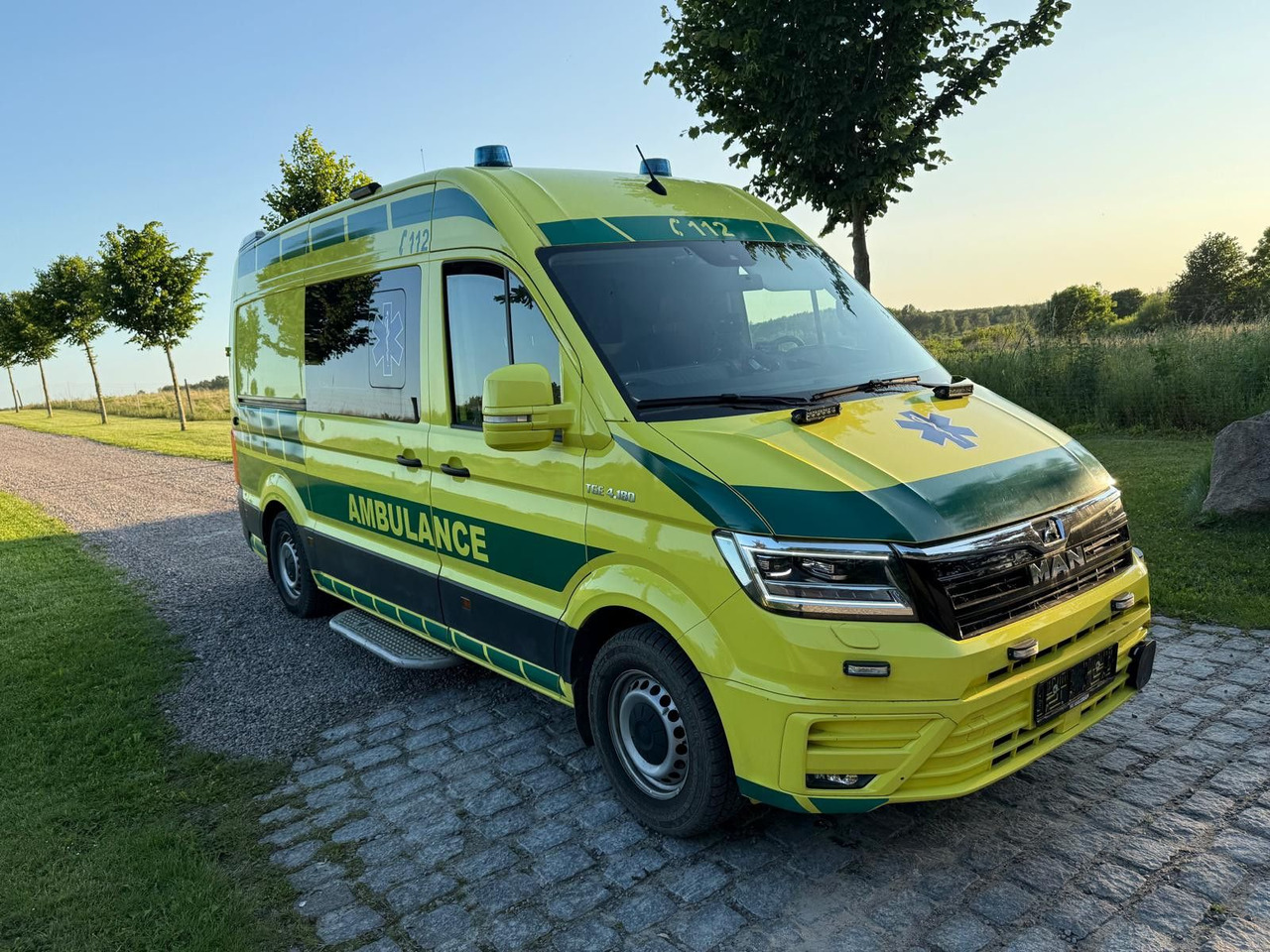 MAN TGE 4.180 Ambulance * 29 800 € netto *RESERVED - Карета швидкої допомоги: фото 1 MAN TGE 4.180 Ambulance * 29 800 € netto *RESERVED - Карета швидкої допомоги: фото 1