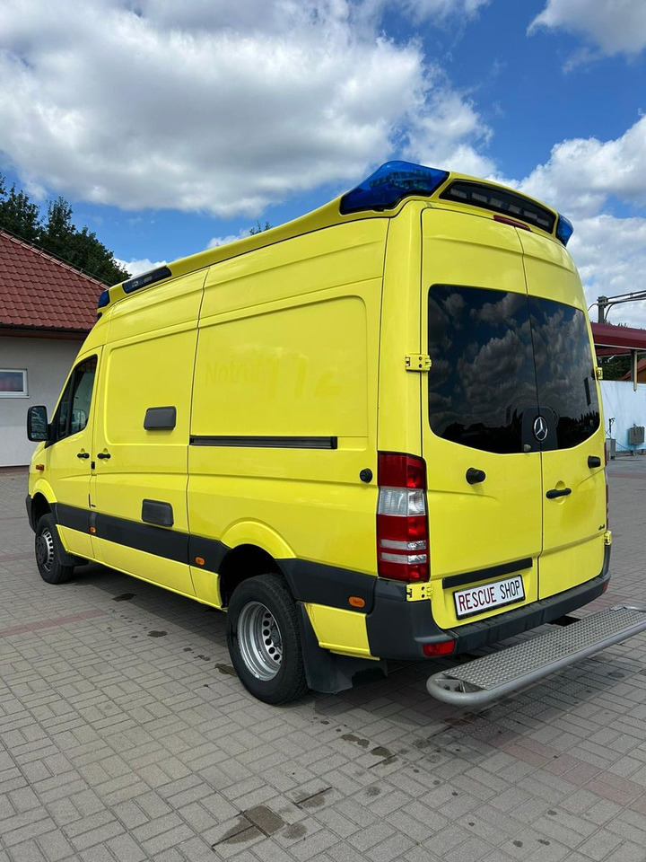 Mercedes-Benz Sprinter 519 CDI 4X4 **Ambulace** - Пасажирський фургон: фото 3 Mercedes-Benz Sprinter 519 CDI 4X4 **Ambulace** - Пасажирський фургон: фото 3
