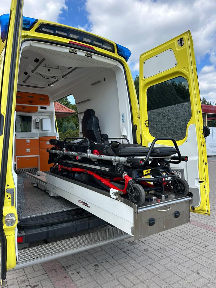 Mercedes-Benz Sprinter 519 CDI 4X4 **Ambulace** в лізинг Mercedes-Benz Sprinter 519 CDI 4X4 **Ambulace**: фото 11