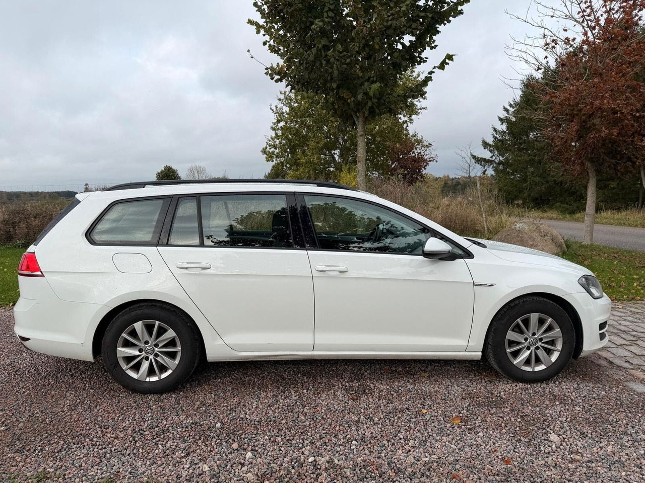 Volkswagen Golf VII Trendline BlueMotion - Універсал: фото 5 Volkswagen Golf VII Trendline BlueMotion - Універсал: фото 5