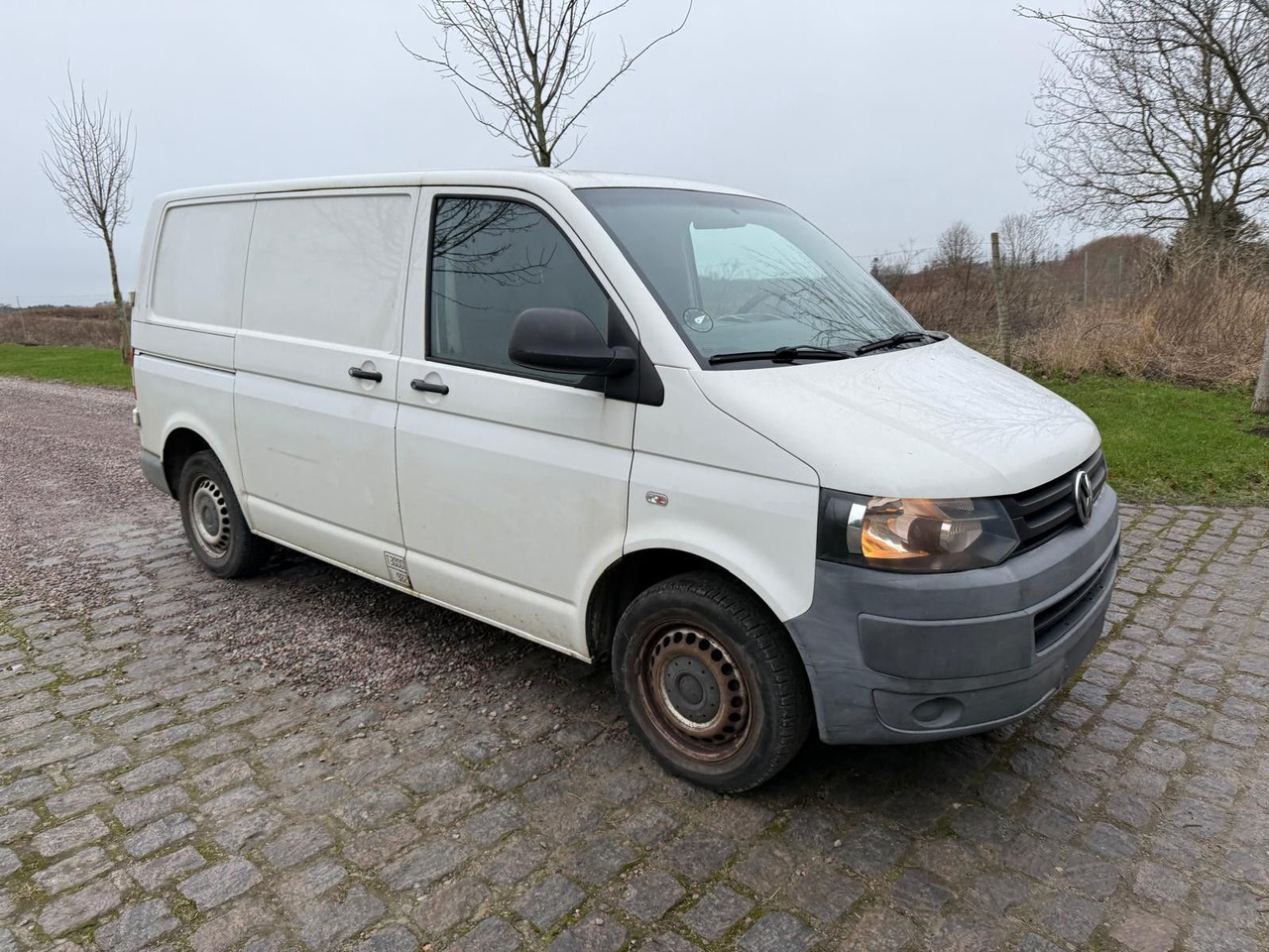 Volkswagen T5 Transporter 2.0 TDI Kasten *RESERVED Ro - Легковий фургон: фото 1 Volkswagen T5 Transporter 2.0 TDI Kasten *RESERVED Ro - Легковий фургон: фото 1