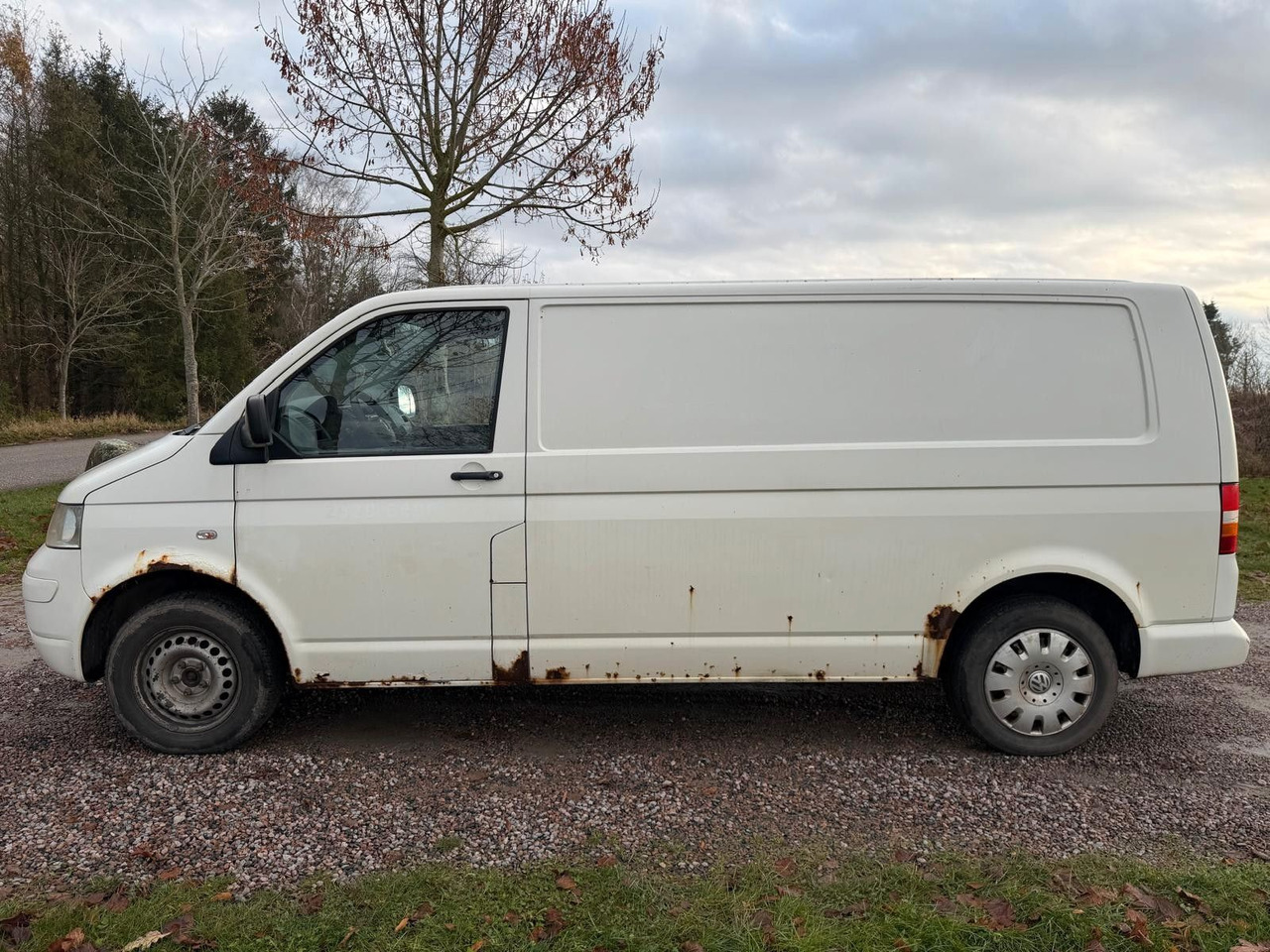 Volkswagen T5 Transporter Kasten-Kombi Kasten Long - Легковий фургон: фото 2 Volkswagen T5 Transporter Kasten-Kombi Kasten Long - Легковий фургон: фото 2