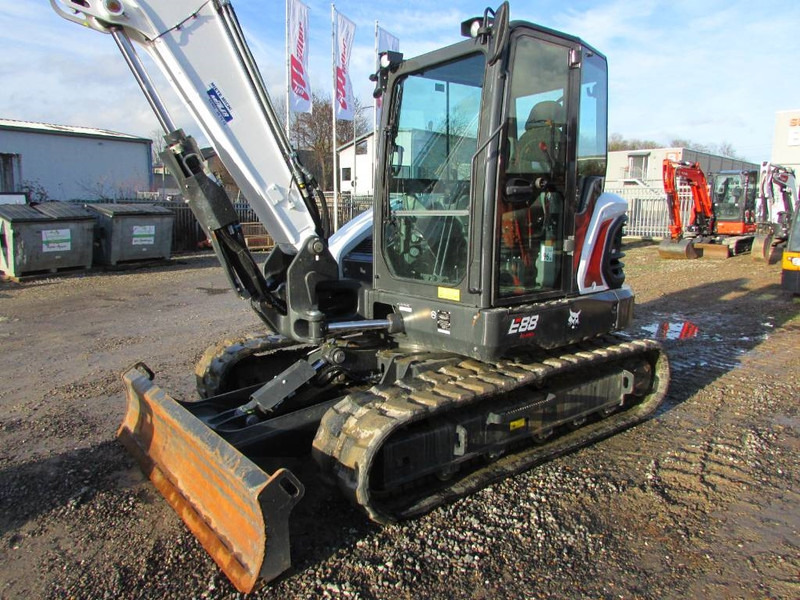 Bobcat E 88 R2 Minibagger 72.500 EUR - Міні-екскаватор: фото 2 Bobcat E 88 R2 Minibagger 72.500 EUR - Міні-екскаватор: фото 2