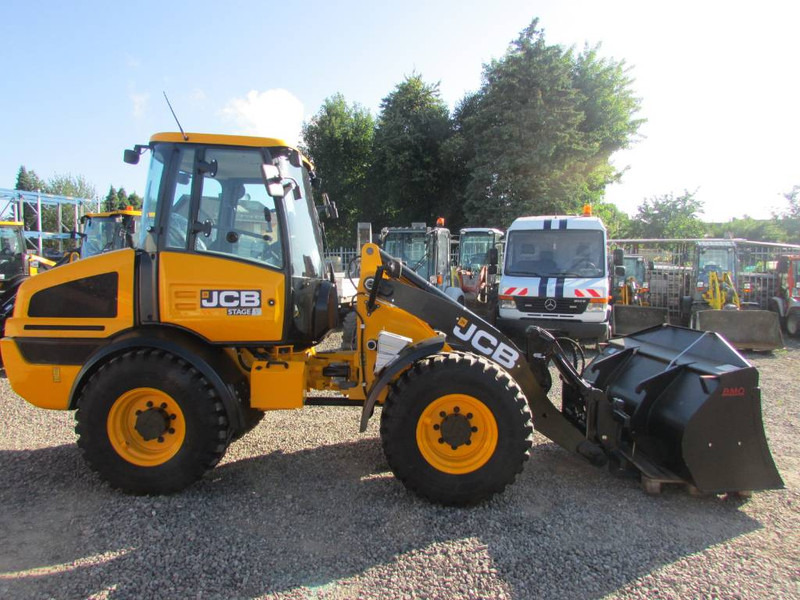 JCB 409 Radlader 47.500 EUR - Колісний навантажувач: фото 1 JCB 409 Radlader 47.500 EUR - Колісний навантажувач: фото 1