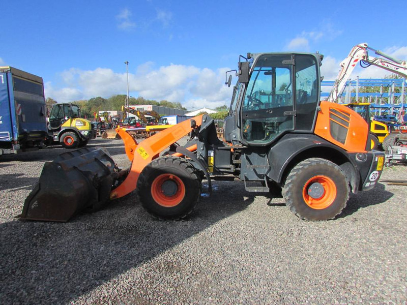 Komatsu WA 100 M-7 Radlader 29.000 EUR - Колісний навантажувач: фото 1 Komatsu WA 100 M-7 Radlader 29.000 EUR - Колісний навантажувач: фото 1