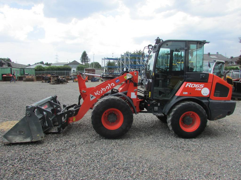 Kubota R 065 Radlader 31.000 EUR - Колісний навантажувач: фото 1 Kubota R 065 Radlader 31.000 EUR - Колісний навантажувач: фото 1