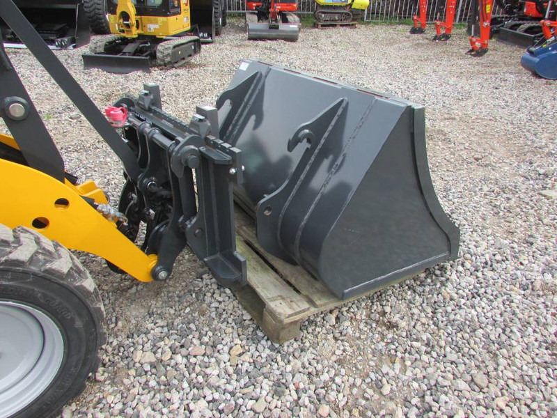 Schäffer 2428 SLT Schmalspur Radlader 32.500 Schaeffer - Гусеничний міні-навантажувач: фото 3 Schäffer 2428 SLT Schmalspur Radlader 32.500 Schaeffer - Гусеничний міні-навантажувач: фото 3