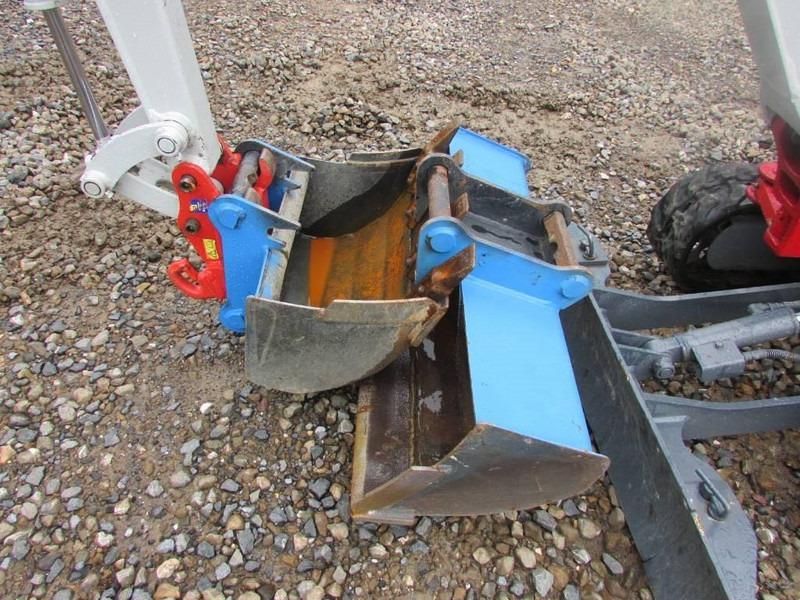 Takeuchi TB 210 R Minibagger 18.000 EUR - Міні-екскаватор: фото 2 Takeuchi TB 210 R Minibagger 18.000 EUR - Міні-екскаватор: фото 2