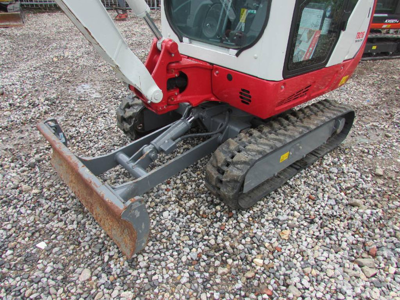 Takeuchi TB 216 V3 Minibagger 25.500 EUR - Міні-екскаватор: фото 2 Takeuchi TB 216 V3 Minibagger 25.500 EUR - Міні-екскаватор: фото 2