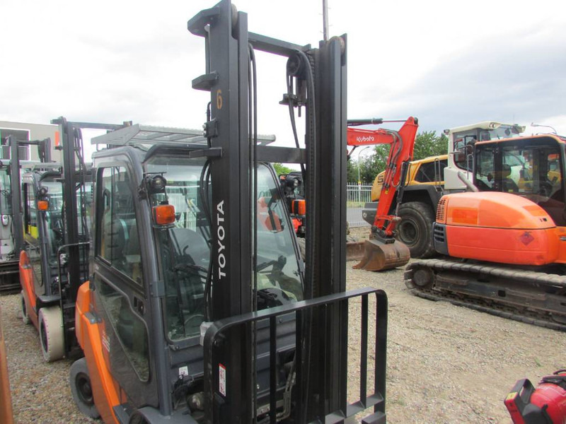 Toyota 02-8 FGF 25 Tonero 25 Gas Stapler 02-8FGF25 7500€ - Газовий навантажувач: фото 3 Toyota 02-8 FGF 25 Tonero 25 Gas Stapler 02-8FGF25 7500€ - Газовий навантажувач: фото 3