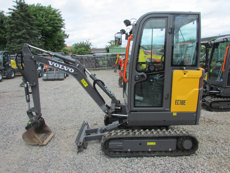 Volvo EC 18 E Minibagger 24.500 EUR - Міні-екскаватор: фото 1 Volvo EC 18 E Minibagger 24.500 EUR - Міні-екскаватор: фото 1