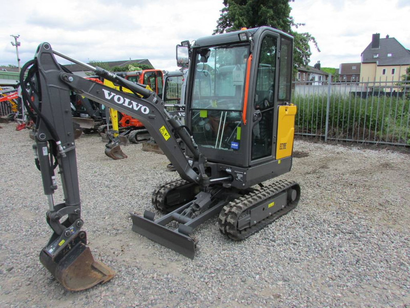 Volvo EC 18 E Minibagger 24.500 EUR - Міні-екскаватор: фото 2 Volvo EC 18 E Minibagger 24.500 EUR - Міні-екскаватор: фото 2