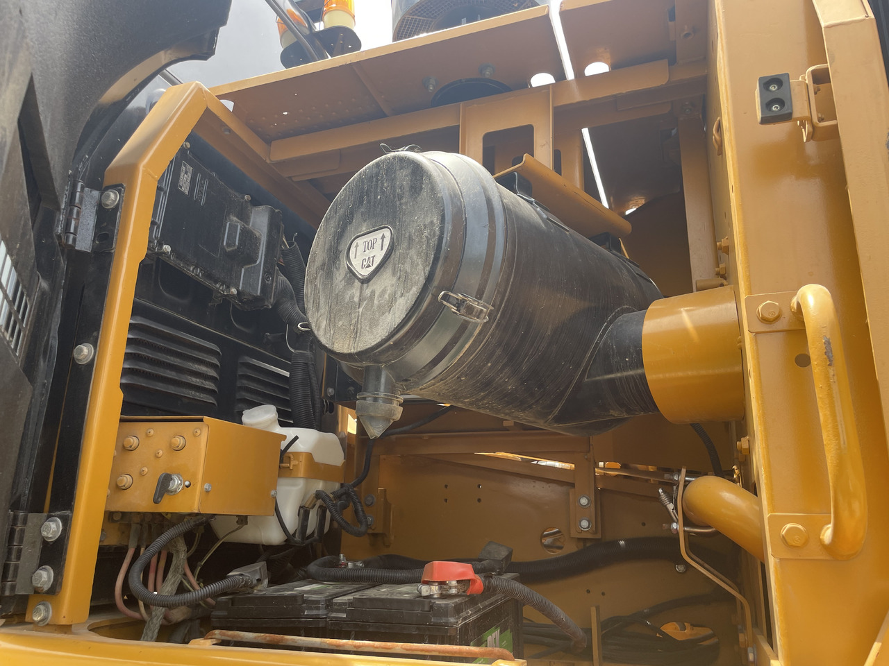 CATERPILLAR 330D2 - Гусеничний екскаватор: фото 5 CATERPILLAR 330D2 - Гусеничний екскаватор: фото 5