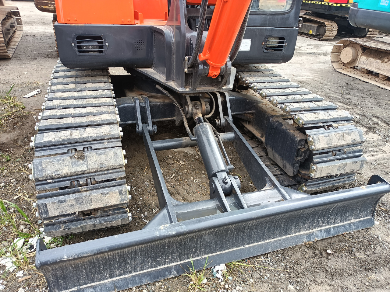 DOOSAN DH60-7 - Гусеничний екскаватор: фото 2 DOOSAN DH60-7 - Гусеничний екскаватор: фото 2