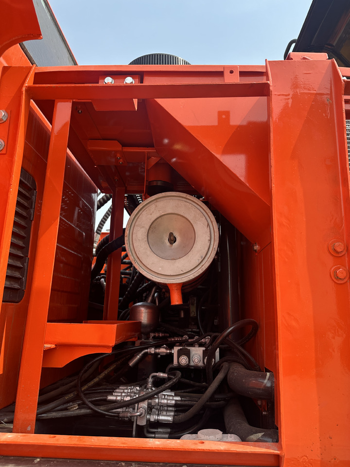 DOOSAN DX225LC-9C - Гусеничний екскаватор: фото 4 DOOSAN DX225LC-9C - Гусеничний екскаватор: фото 4