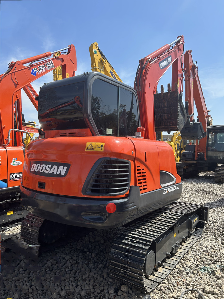 Doosan DX60 - Гусеничний екскаватор: фото 5 Doosan DX60 - Гусеничний екскаватор: фото 5