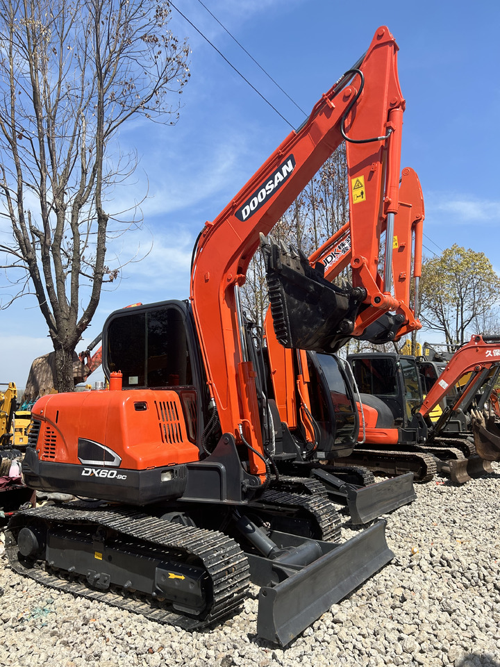 Doosan DX60 - Міні-екскаватор: фото 1 Doosan DX60 - Міні-екскаватор: фото 1